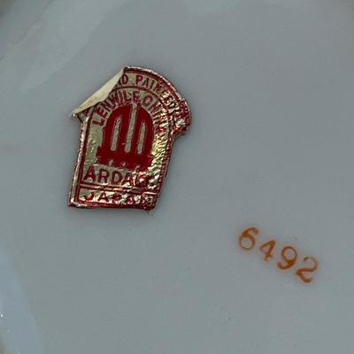 Lot 44 Porcelain lot