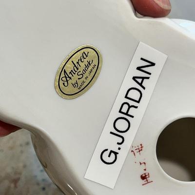 Lot 64 China souvenirs