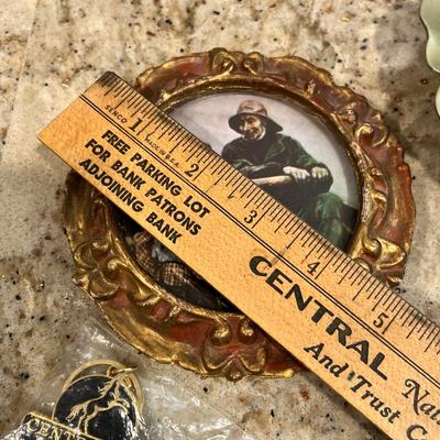 Lot 70 Assortment of advertising & other