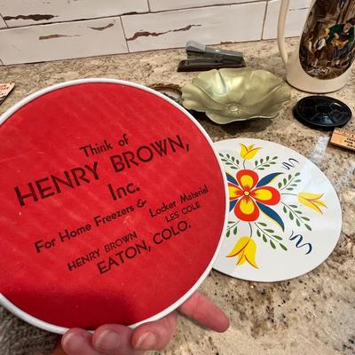 Lot 70 Assortment of advertising & other