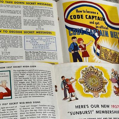 Lot 71 Orphan Annie's Booklets
