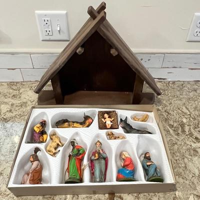 Lot 76 Nativity set