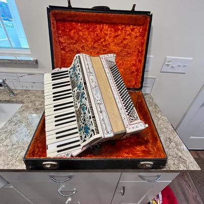 Lot 83 Great fancy MOP Italian accordion