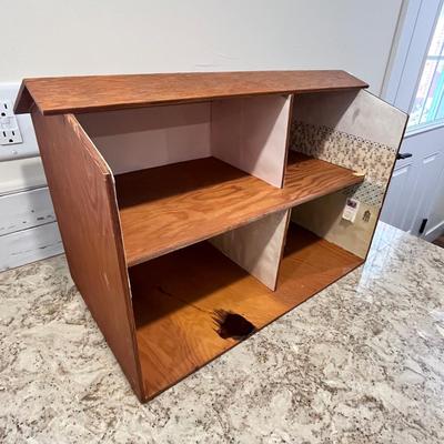 Lot 86 Vintage home-made doll house