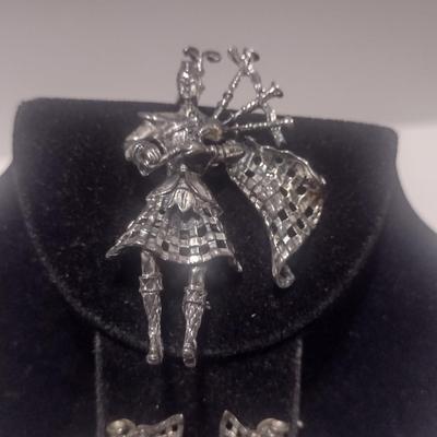 Sterling Silver Brooch and Earrings- Bagpiper Design- Approx Total Weight 15.93 Grams (#8)