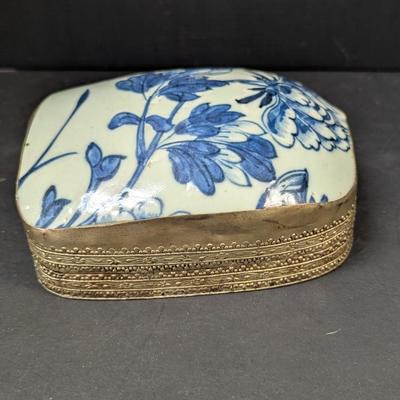 Chinese Old White & Blue Flower Graphic Porcelain Art Pewter Box