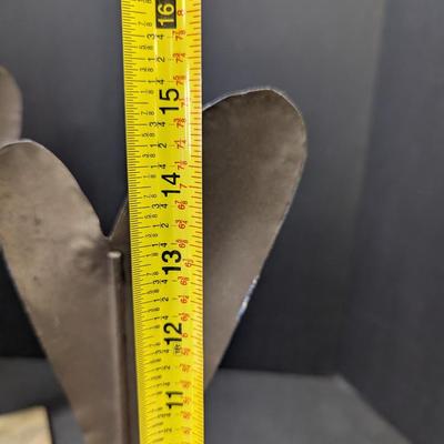 Metal Heart Table Decor