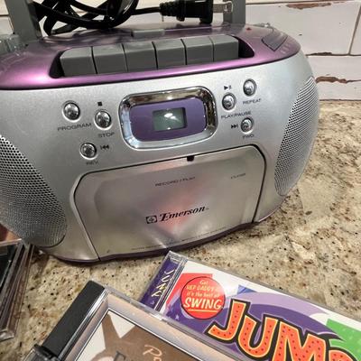 Lot 109 Boom box w/ CDs