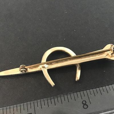 Vintage Horse shoe Brooch