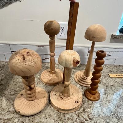 Lot 111 Rustic hat displays