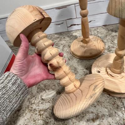 Lot 111 Rustic hat displays