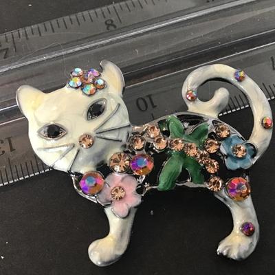 Costume Kitty Brooch