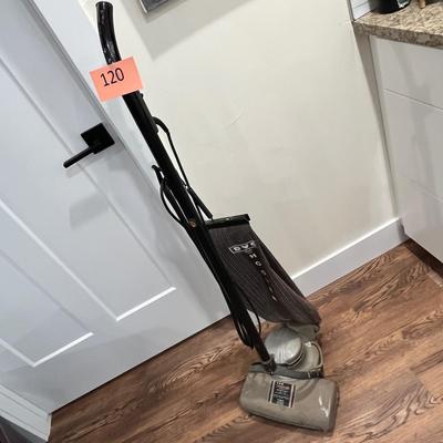 Lot 120 Hoover Vacuum antique