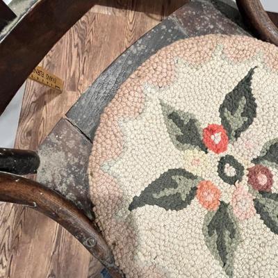 Lot 121 Antique chair