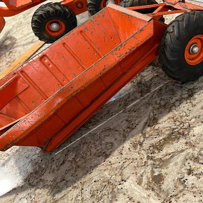 Lot 122 Model brand land scraper toy