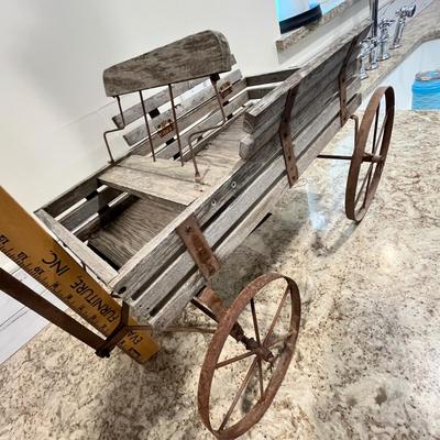 Lot 124 Pull wagon