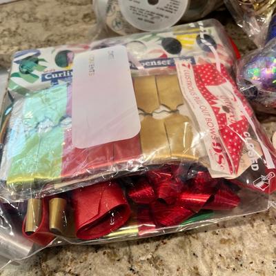 Lot 132 Wow! Lot of vintage ribbons