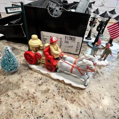 Lot 135 Christmas Village items