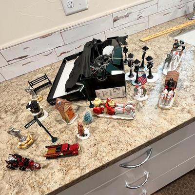 Lot 135 Christmas Village items