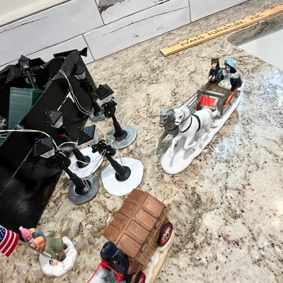 Lot 135 Christmas Village items