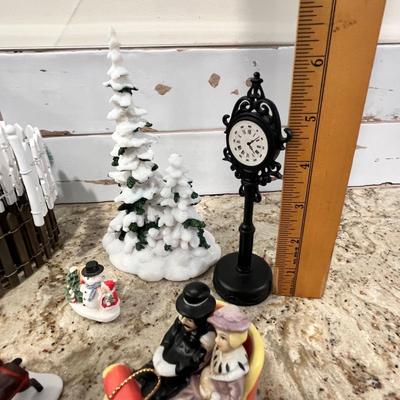Lot 138 Christmas Village items