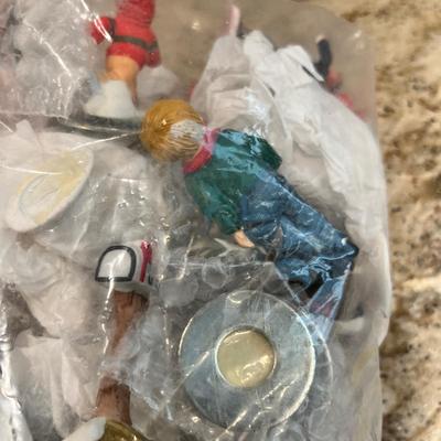 Lot 139 Christmas decor