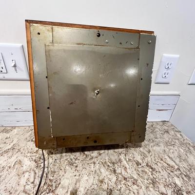 Lot 146 Eaton Jewelers advertising wall clock