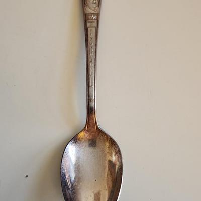 Sale Photo Thumbnail #282: This lot is for a 1948 Birth of Israel Commemorative Spoon.  This spoon is the size of a regular teaspoon and is silverplate. A nice commemorate item.