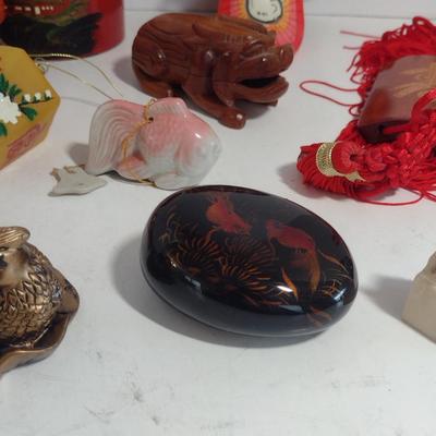 Assortment of Asian Home Decor (Decor #1)