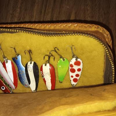 LEATHER LURE BOOK FULL OF FISHING LURES