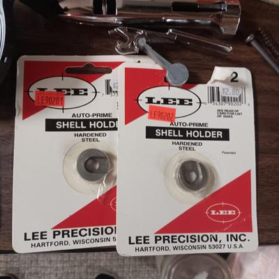 LEE AUTO-PRIME AND LARGE PISTOL PRIMERS