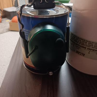 A PAIR OF OVER & OUT ELECTRONIC HEARING PROTECTION