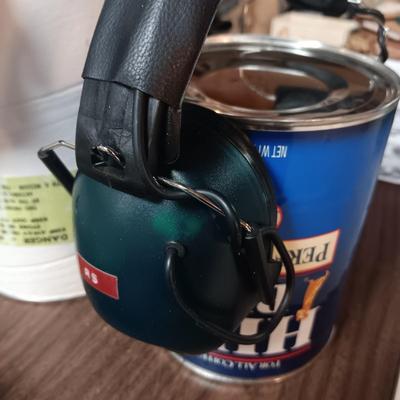 A PAIR OF OVER & OUT ELECTRONIC HEARING PROTECTION