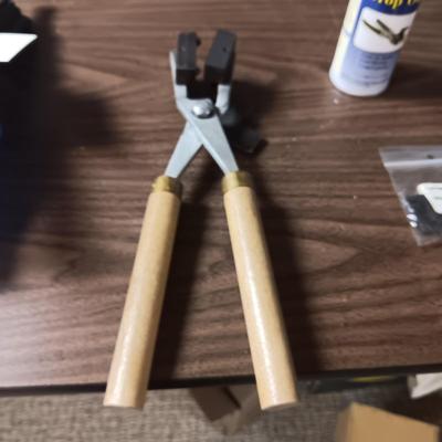 BULLET MOLD, MOULD REBUILD KIT AND DROP OUT SPRAY