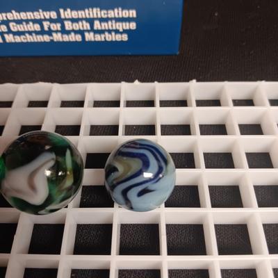 COFFEE TABLE MARBLE BOOK AND 7 BOULDERS