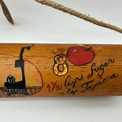 Vintage Hand-Painted Wooden Rolling Pin – Hanging Decor