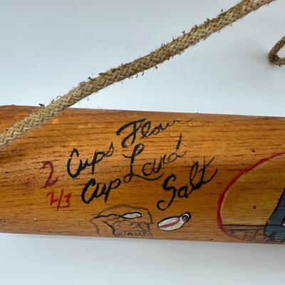Vintage Hand-Painted Wooden Rolling Pin – Hanging Decor