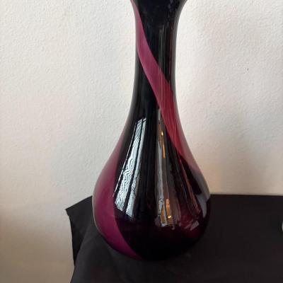 Hand blown art glass vase