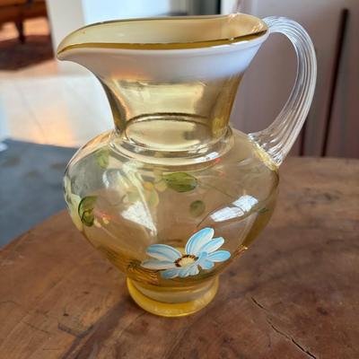 Fenton blue daisy pitcher