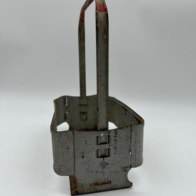 Vintage Royal Crown Cola Metal Bottle Carrier – RC Cola – 6-Bottle