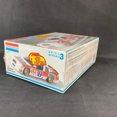 Sale Photo Thumbnail #353