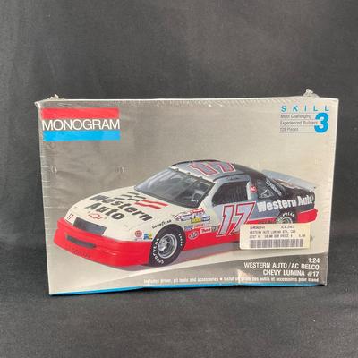 Sale Photo Thumbnail #362