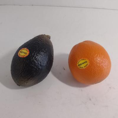 Remo Finest Fruit Maracas- Orange and Avocado