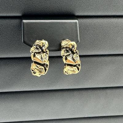 Luxurious Gold Alloy Plated Earrings