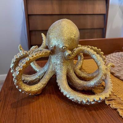 octopus sculpture