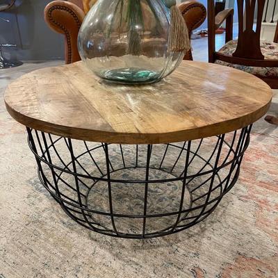 Finch Solid Wood Round coffee Table Finch Solid Wood Round coffee Table