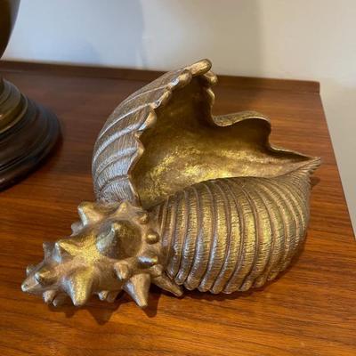 Brass conch