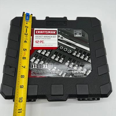 Craftsman 42-Piece Socket & Bit Wrench Set – SAE & Metric, Lifetime Warranty
