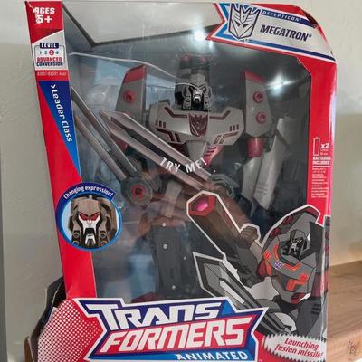 NEW 2007 Transformers Animated Leader Class Megatron Hasbro 'SEALED'
