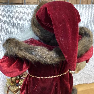 Windy Hill Collection Standing Ol' World Traditional Santa Claus Christmas Figurine. 